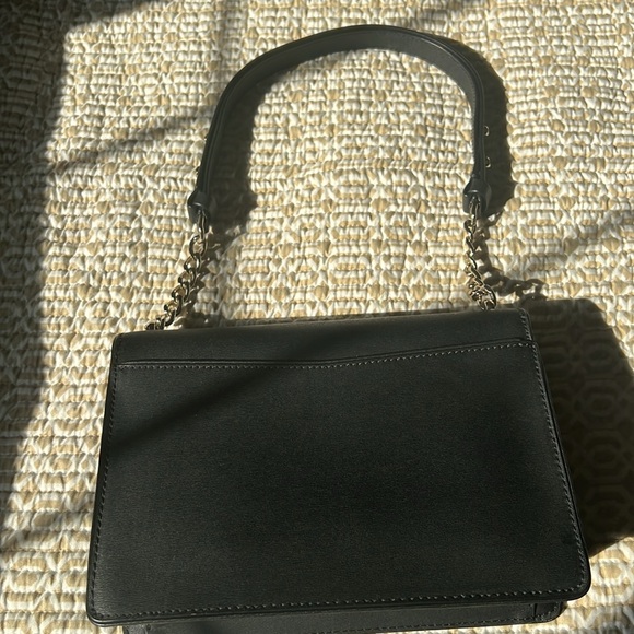 KATE SPADE BLACK LEATHER CONVERTIBLE BAG - Picture 4 of 13